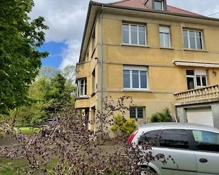 Roux Apartman *